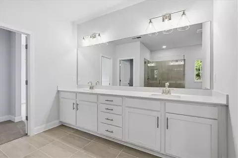 Entry Way - 2013 Seclusion Trl, Monroe, GA 30656 photo 3 of 7