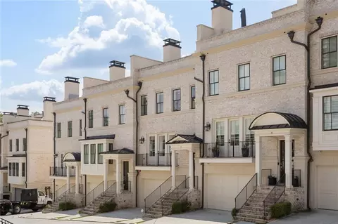 3715 Peachtree Rd NE #9, Atlanta, GA 30319