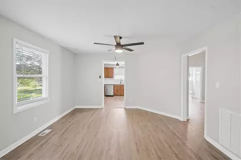 Living - 125 4th St, Rome, GA 30161 photo 4 of 7