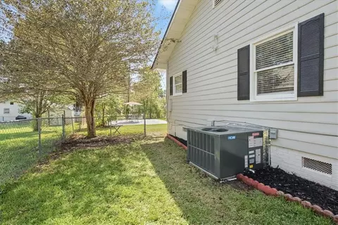 Exterior - 125 4th St, Rome, GA 30161 photo 10 of 16
