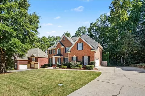 1395 Cresthaven Ln, Lawrenceville, GA 30043