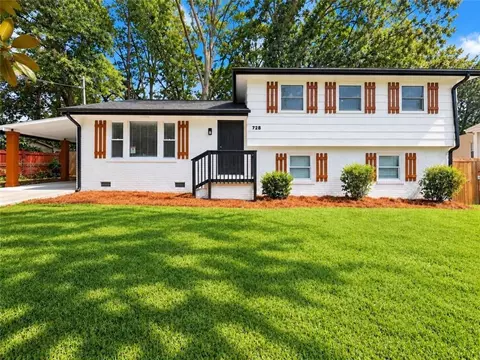 728 S Carter Dr S, Jonesboro, GA 30236