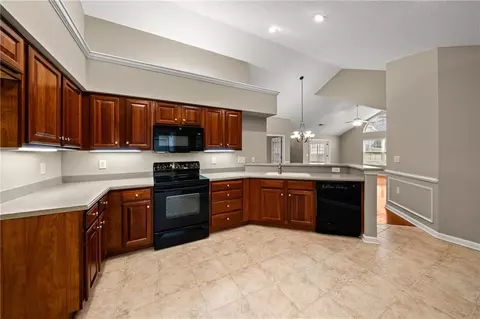 Kitchen - 2983 Oakside Cir, Milton, GA 30004 photo 2 of 4