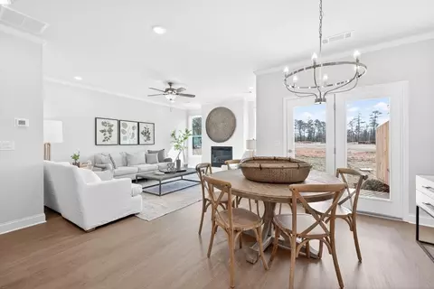 Dining - 1142 Bartlett Trce, Suwanee, GA 30024 photo 3 of 3