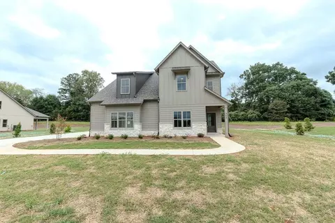 362 Races Rd, Hoschton, GA 30548