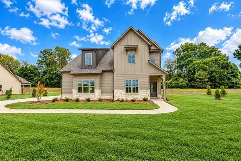 362 Races Rd, Hoschton, GA 30548