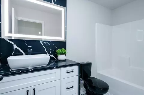 Bath - 2288 Elise Way, Hampton, GA 30228 photo 5 of 5