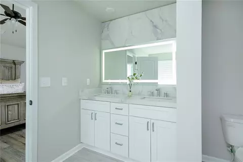 Bath - 2288 Elise Way, Hampton, GA 30228 photo 2 of 5