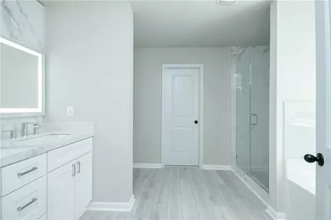 Bath - 2288 Elise Way, Hampton, GA 30228 photo 1 of 5