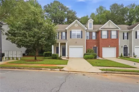 465 Lantern Wood Dr, Scottdale, GA 30079
