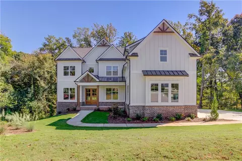 3983 Meadowland Dr, Jefferson, GA 30549