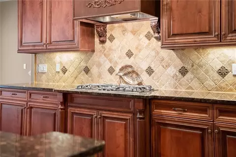 Kitchen - 1310 Settles Rd, Suwanee, GA 30024 photo 8 of 9