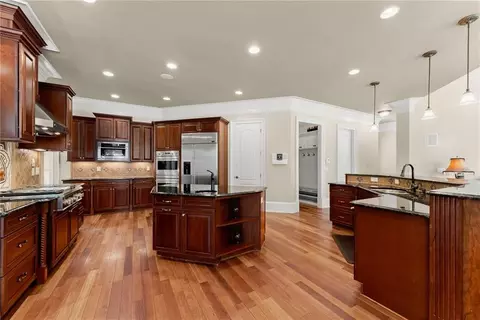 Kitchen - 1310 Settles Rd, Suwanee, GA 30024 photo 1 of 9