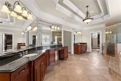 Bath - 1310 Settles Rd, Suwanee, GA 30024 photo 3 of 12