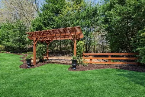 Exterior - 1310 Settles Rd, Suwanee, GA 30024 photo 8 of 9
