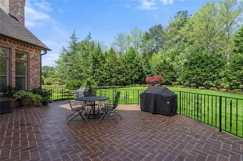 Exterior - 1310 Settles Rd, Suwanee, GA 30024 photo 4 of 9