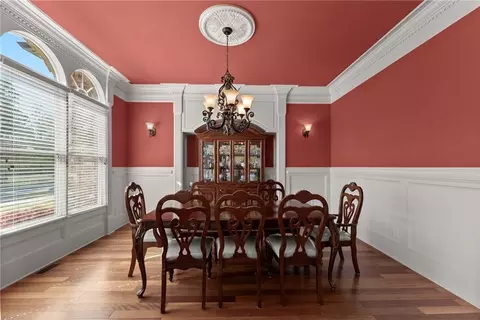 Dining - 1310 Settles Rd, Suwanee, GA 30024 photo 1 of 5