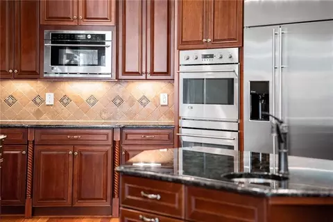 Kitchen - 1310 Settles Rd, Suwanee, GA 30024 photo 3 of 9
