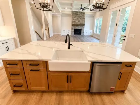 Kitchen - 70 Hidden Trl, Pendergrass, GA 30567 photo 10 of 11