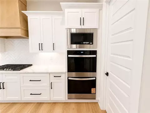 Kitchen - 70 Hidden Trl, Pendergrass, GA 30567 photo 6 of 11