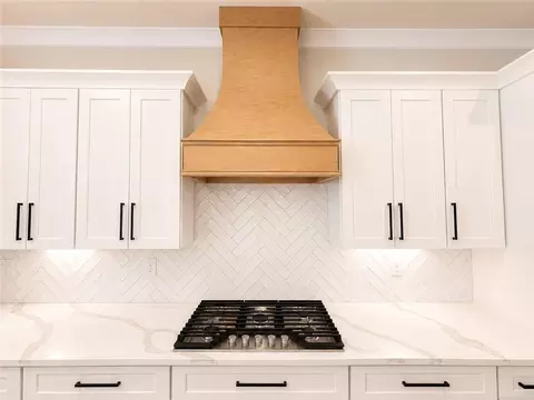 Kitchen - 70 Hidden Trl, Pendergrass, GA 30567 photo 8 of 11