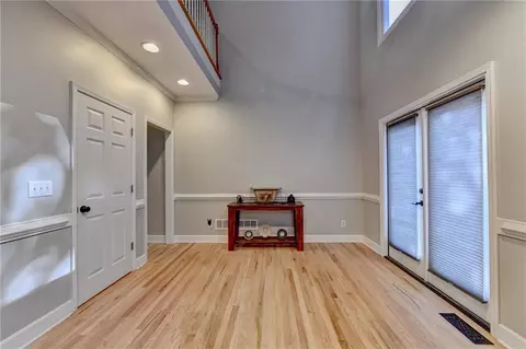 Entry Way - 740 Bentgrass Ct, Dacula, GA 30019 photo 5 of 9