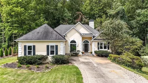 3733 Upland Dr, Marietta, GA 30066