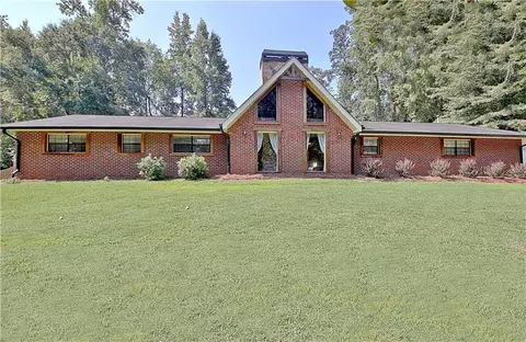 515 Golf View Dr, Peachtree City, GA 30269