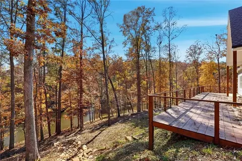 8155 Stone Hill Rd, Cumming, GA 30028