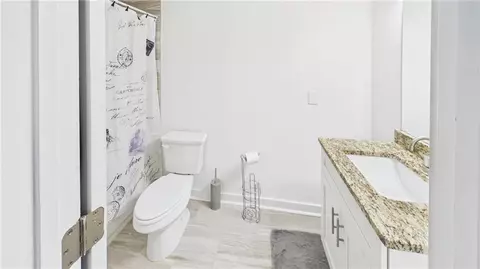 Bath - 4604 Mossey Dr, Stonecrest, GA 30038 photo 3 of 11