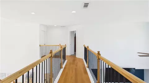 Entry Way - 4604 Mossey Dr, Stonecrest, GA 30038 photo 11 of 11