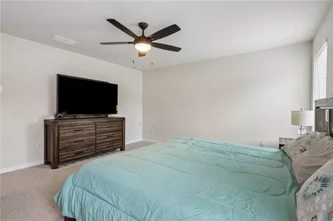 Bedroom - 865 Lakeshore Dr, Winder, GA 30680 photo 4 of 13