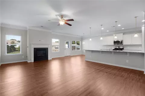 Living - 304 Benstone Dr NE, Calhoun, GA 30701 photo 3 of 6