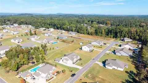 View/Area - 304 Benstone Dr NE, Calhoun, GA 30701 photo 3 of 4