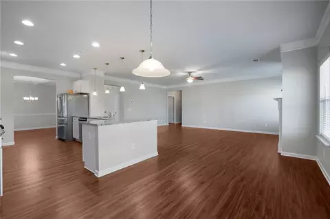 Living - 304 Benstone Dr NE, Calhoun, GA 30701 photo 6 of 6
