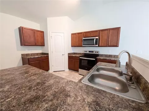 Kitchen - 1007 Haley St, Macon, GA 31217 photo 1 of 3