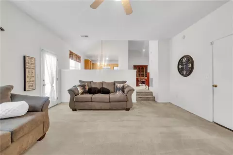 Living - 1289 Labrador Ln, Riverdale, GA 30296 photo 2 of 2