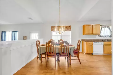 Dining - 1289 Labrador Ln, Riverdale, GA 30296 photo 1 of 2