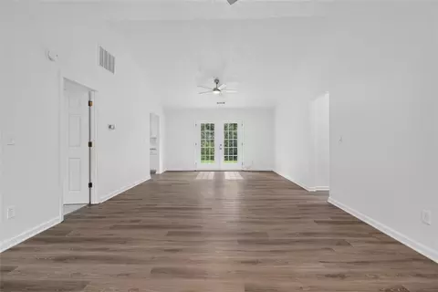 Living - 20 Hunters Keep, Covington, GA 30014 photo 2 of 9