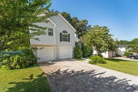 3427 Parkview Pl, Hapeville, GA 30354
