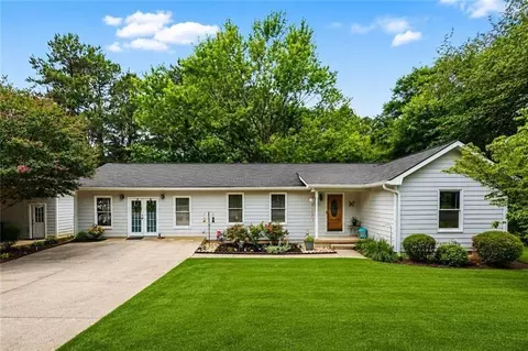 6 Bluebird Ln, Tallapoosa, GA 30176