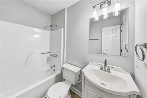 Bath - 170 W Forest Dr, Covington, GA 30016 photo 3 of 3
