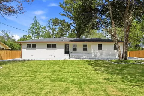 5542 Joeclay Dr, Stone Mountain, GA 30088