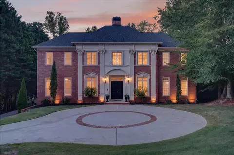 3831 River Mansion Dr, Peachtree Corners, GA 30096