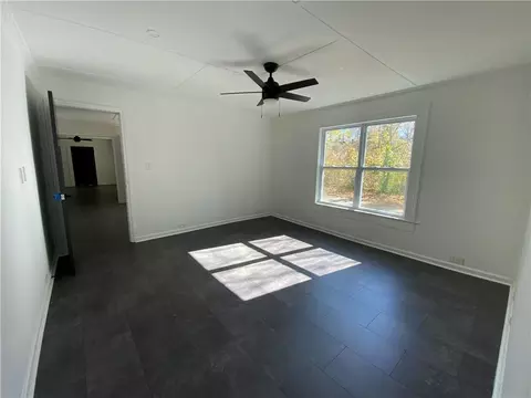Living - 818 Maple Ave SW, Rome, GA 30161 photo 3 of 5
