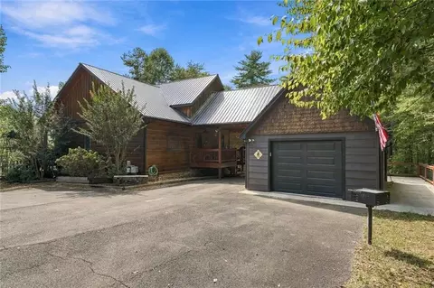 2124 Maxwell Rd, Blue Ridge, GA 30513