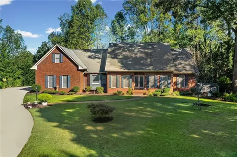 2535 Kings Ct, Cumming, GA 30040