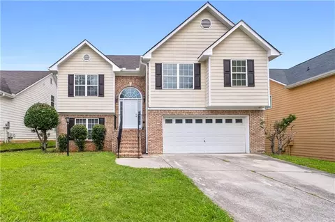 2323 Crimson Creek Ln, Snellville, GA 30078