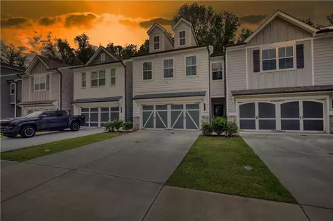 5137 Sidney Square Dr, Flowery Branch, GA 30542