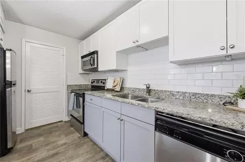 2657 Lenox Rd NE #113, Atlanta, GA 30324